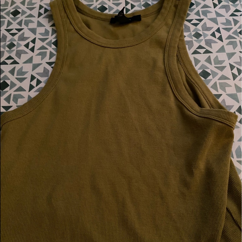 in good condition, comfortable, artsy style